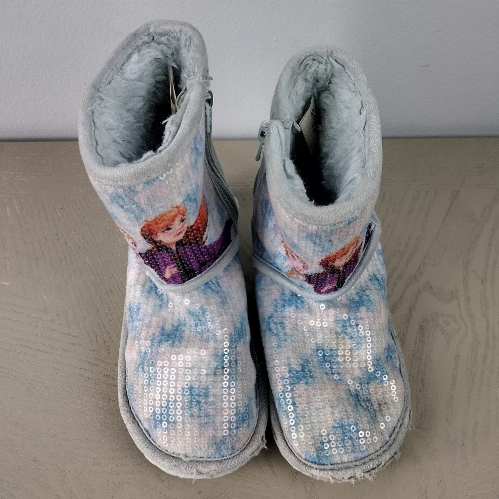 Frozen House Shoes